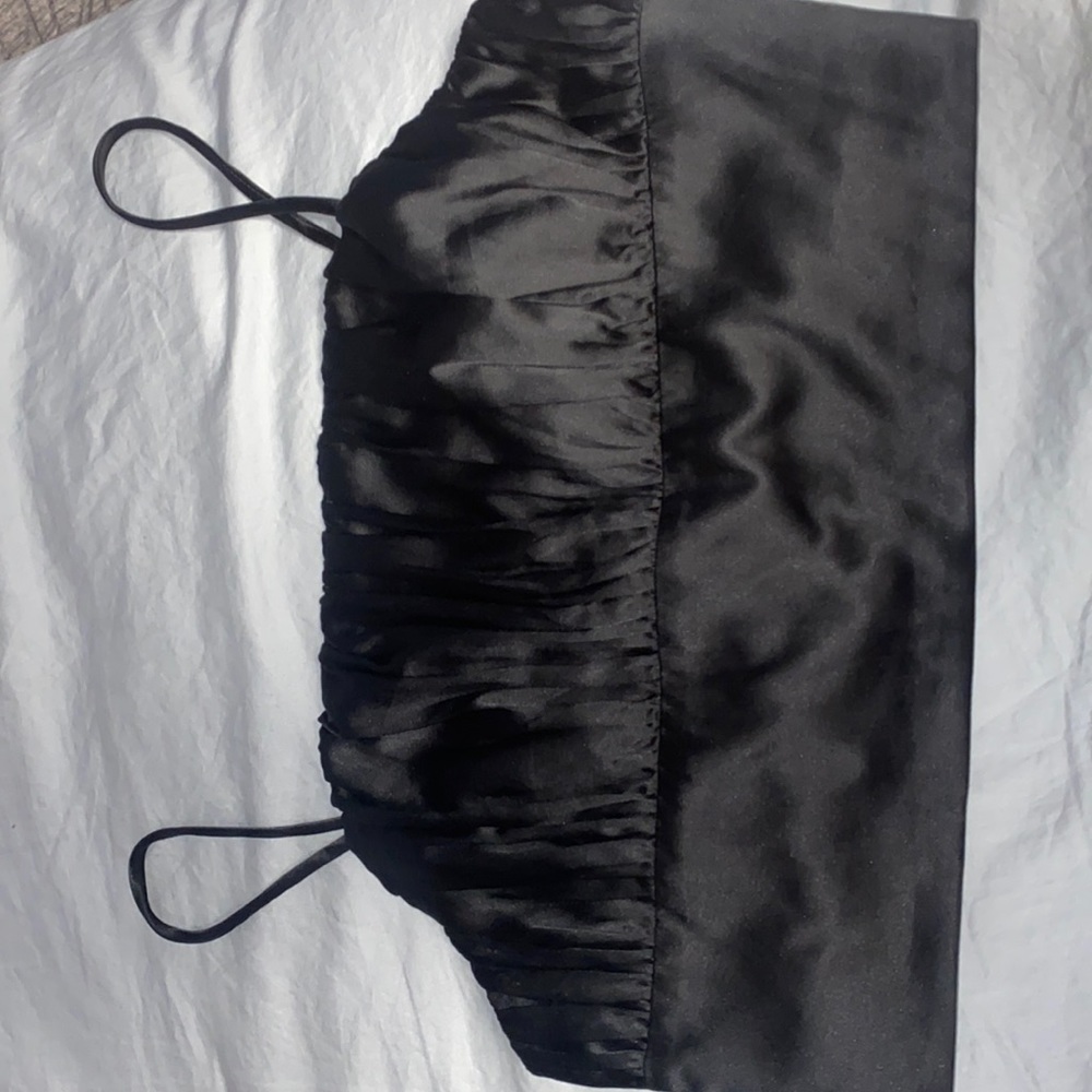 Forever 21 black crop top
